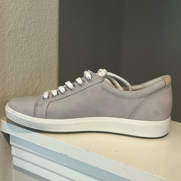 Ecco Women’s Sneaker Soft Size 5-5.5 43000302386 - Picture 3 of 9